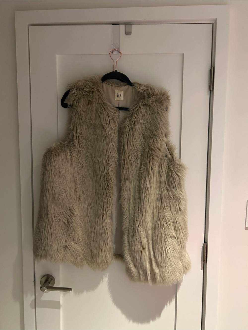 GAP Faux Fur Vest in Light Beige